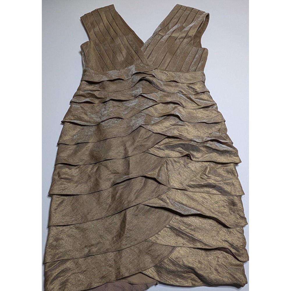 Adrianna Papell Metallic Gold Tiered Ruffle Cocktail Dress V-Neck Size 12